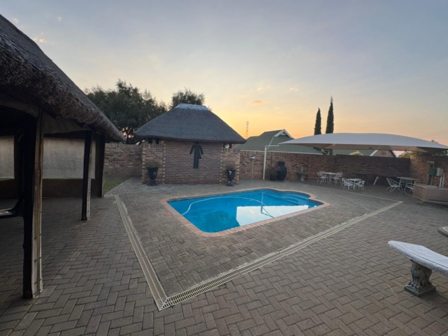 3 Bedroom Property for Sale in Heuwelsig Free State